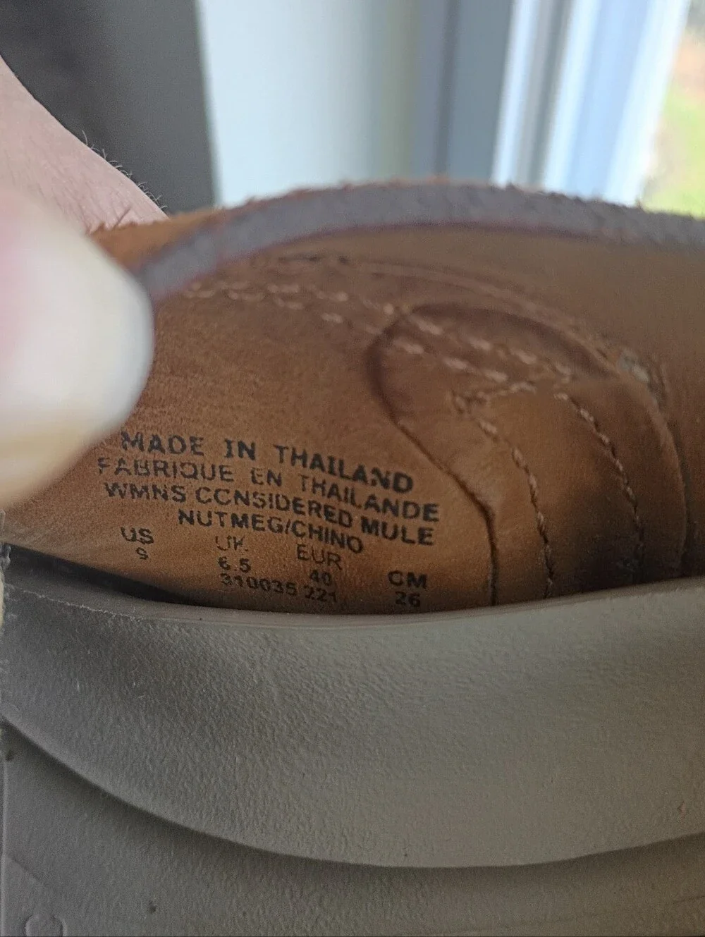 Nike Considered Mule Size 9